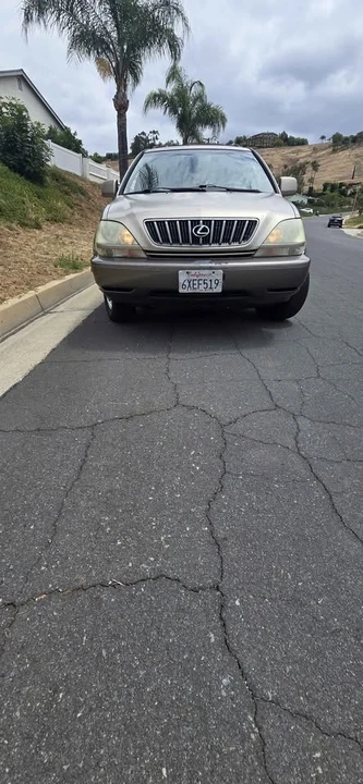 2001 Lexus RX 1st Gen - Image 2 of 19