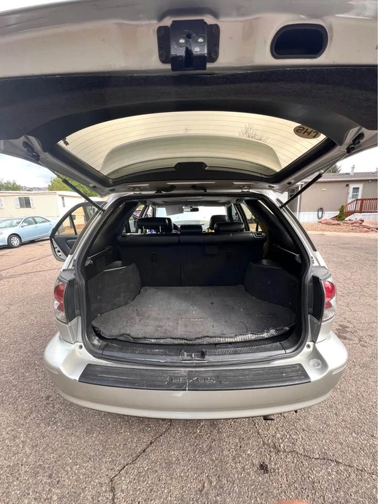 2001 Lexus RX 1st Gen - Image 12 of 13