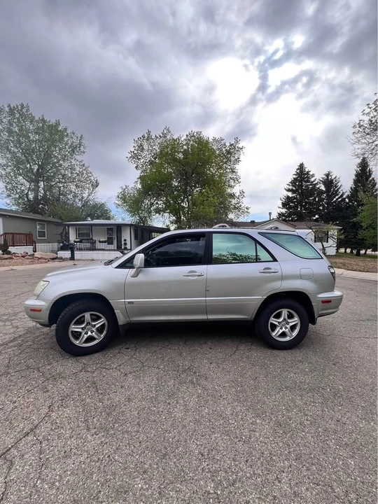 2001 Lexus RX 1st Gen - Image 4 of 13