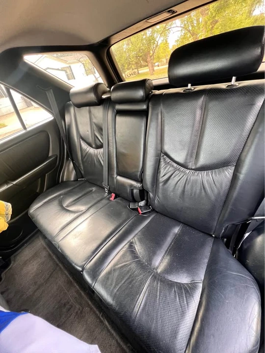 2001 Lexus RX 1st Gen - Image 11 of 13