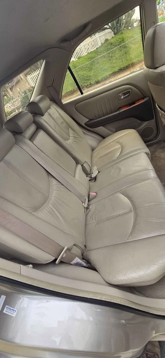 2001 Lexus RX 1st Gen - Image 16 of 20