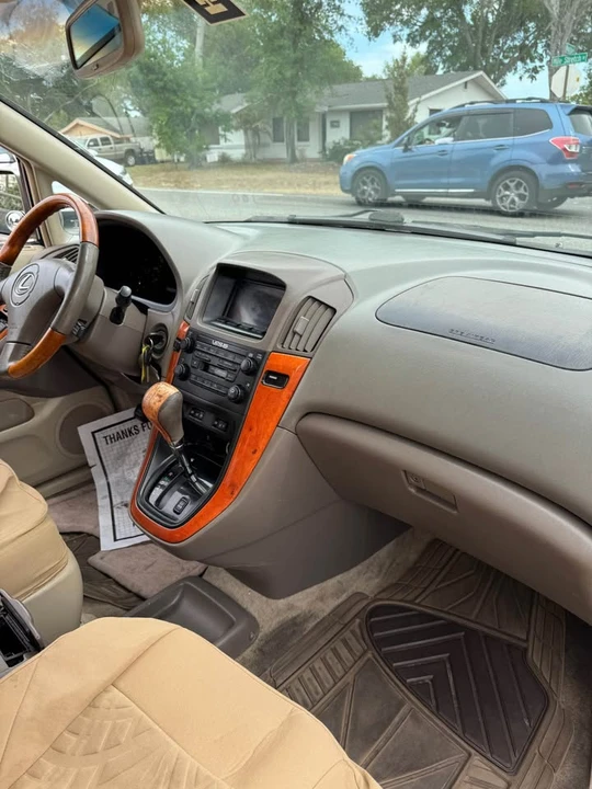 2001 Lexus RX 1st Gen - Image 3 of 10