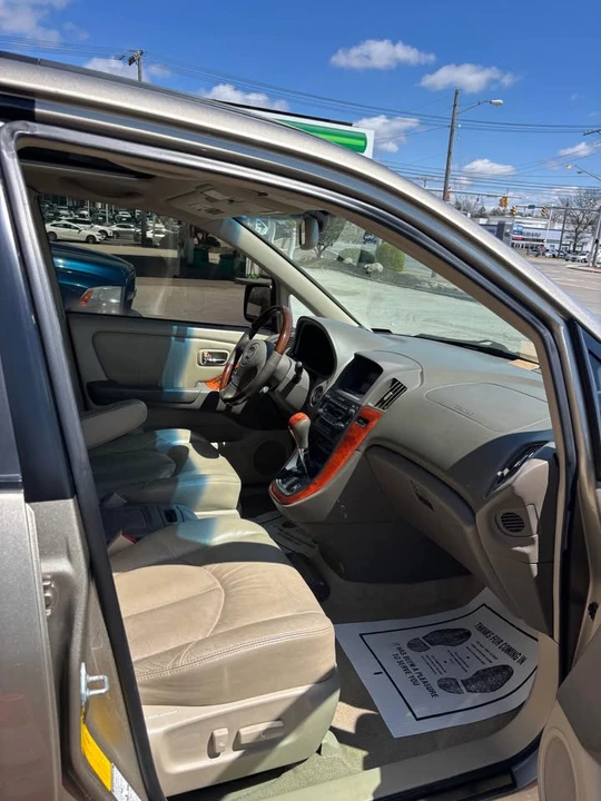 2001 Lexus RX 1st Gen - Image 9 of 9