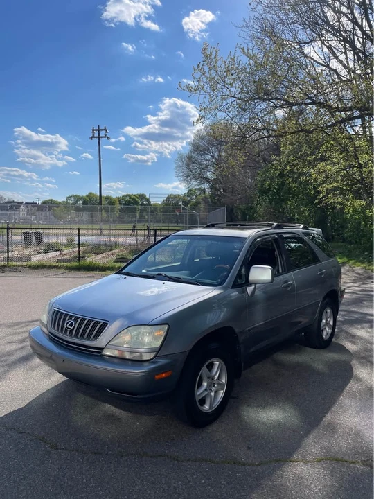 2001 Lexus RX 1st Gen - Image 2 of 16