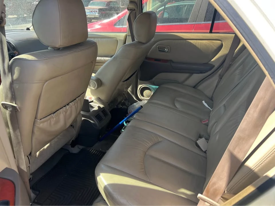 2001 Lexus RX 1st Gen - Image 5 of 7