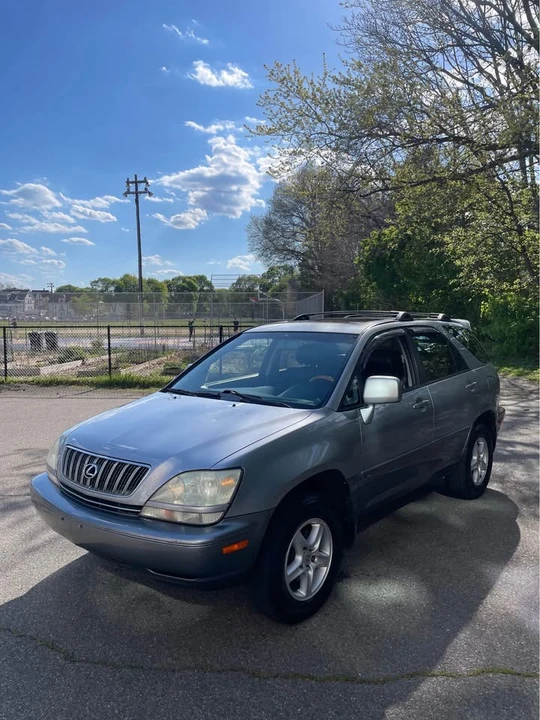 2001 Lexus RX 1st Gen - Image 13 of 16