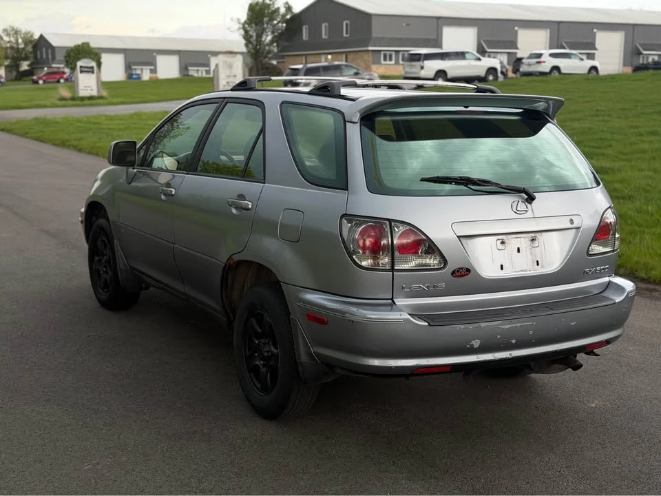 2001 Lexus RX 1st Gen - Image 4 of 7