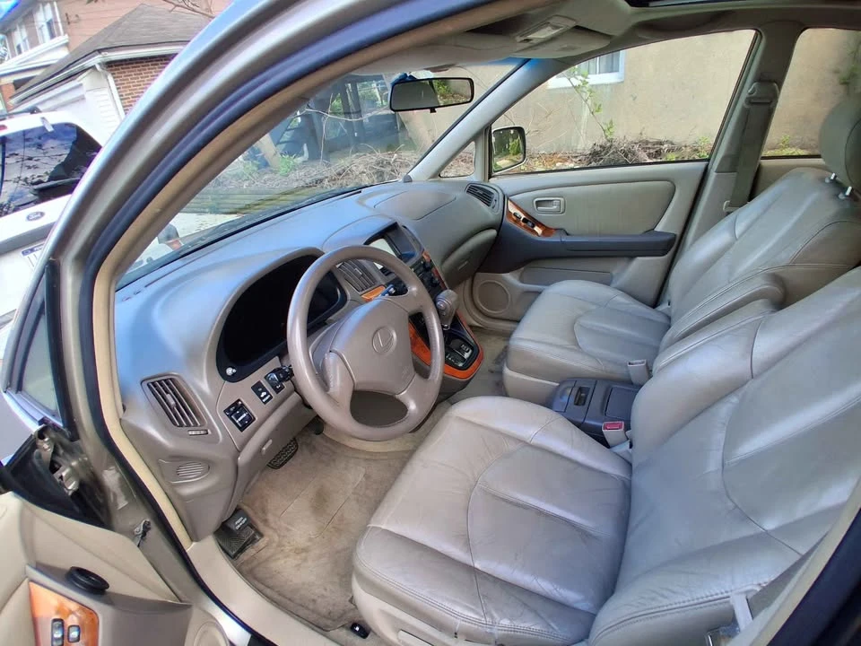 2001 Lexus RX 1st Gen - Image 3 of 6