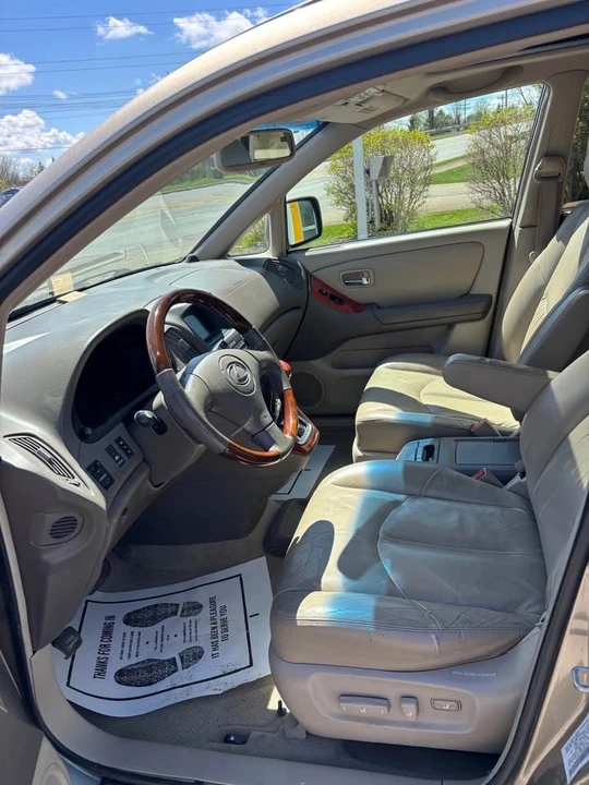 2001 Lexus RX 1st Gen - Image 8 of 9