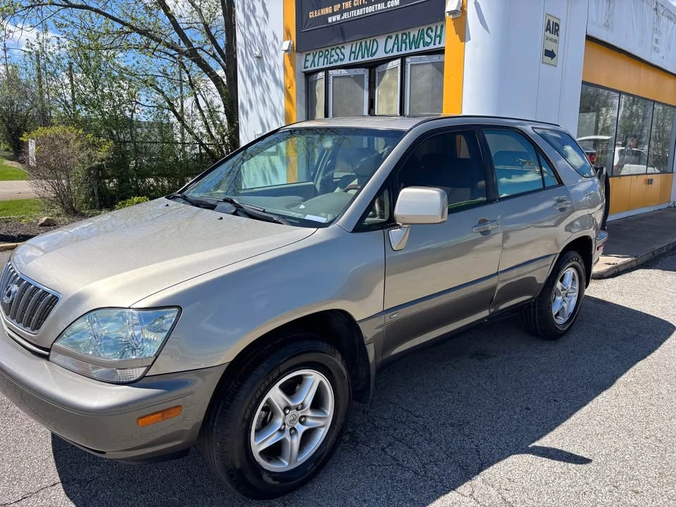 2001 Lexus RX 1st Gen - Image 4 of 9