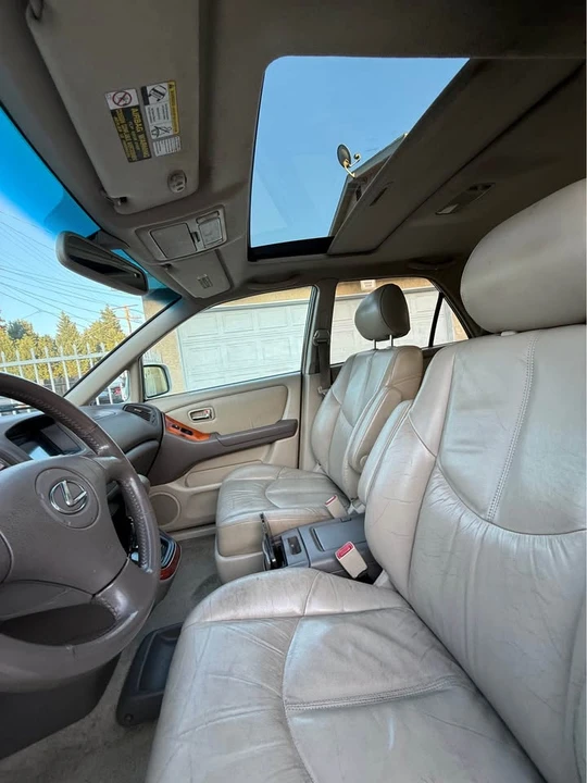 2001 Lexus RX 1st Gen - Image 3 of 10