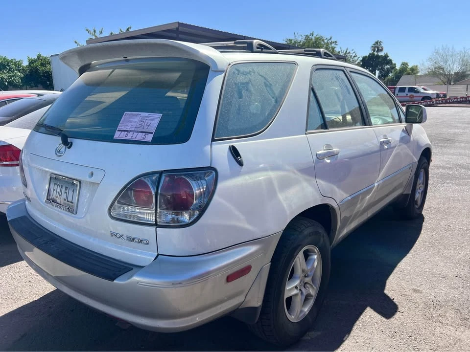 2001 Lexus RX 1st Gen - Image 3 of 7