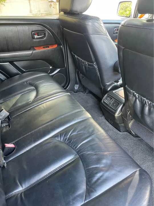 2001 Lexus RX 1st Gen - Image 10 of 16