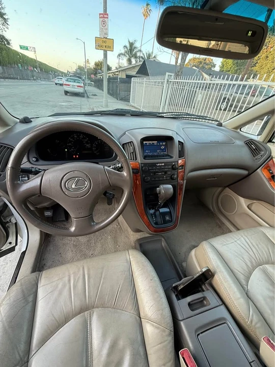 2001 Lexus RX 1st Gen - Image 7 of 10