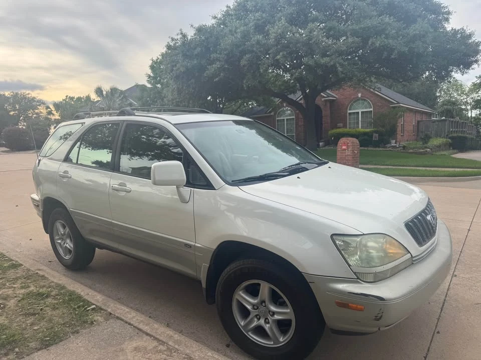 2001 Lexus RX 1st Gen - Image 4 of 20