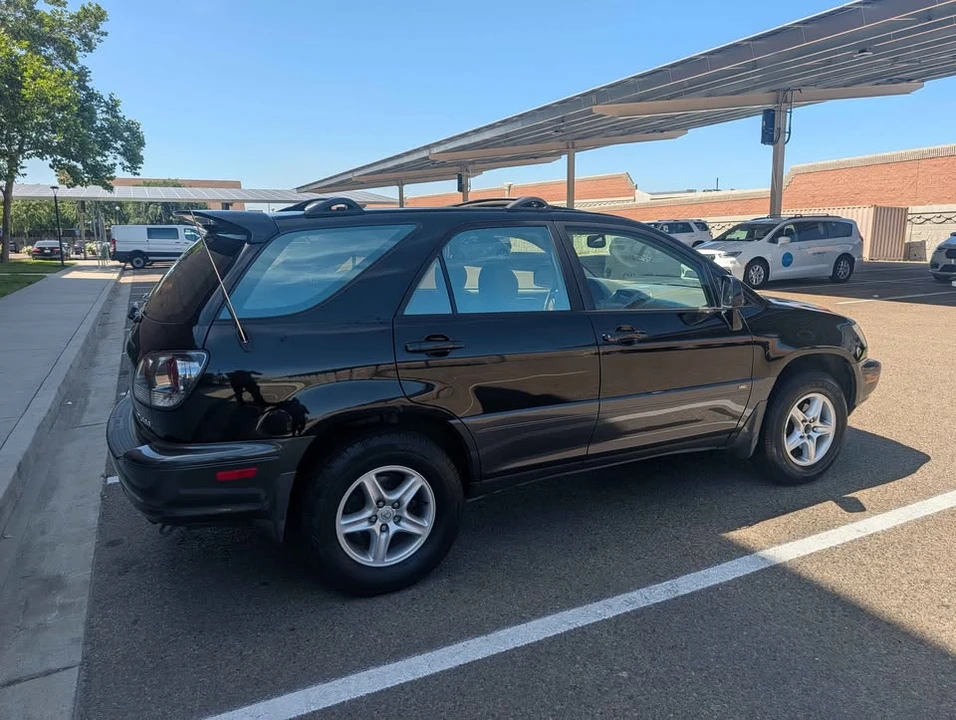 2001 Lexus RX 1st Gen - Image 5 of 20