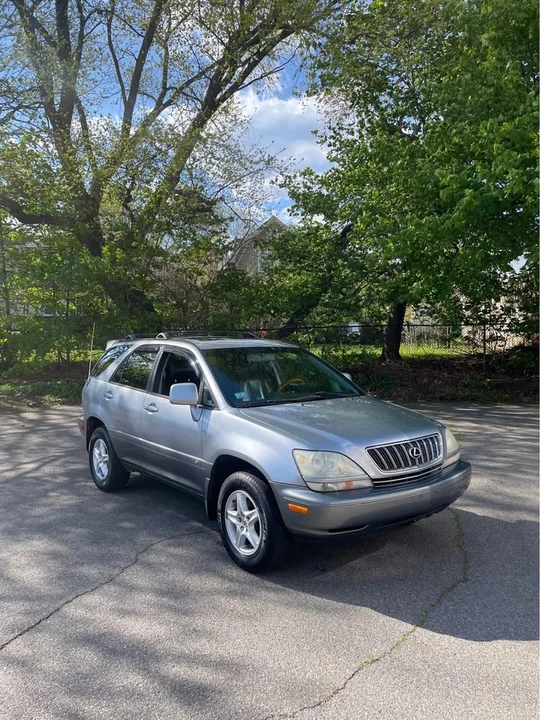 2001 Lexus RX 1st Gen - Image 12 of 16