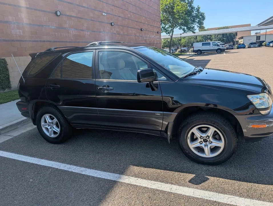 2001 Lexus RX 1st Gen - Image 3 of 20
