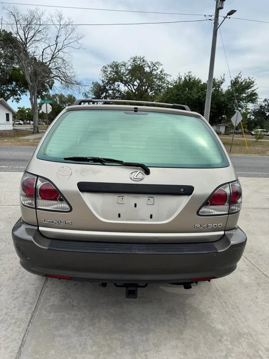 2001 Lexus RX 1st Gen - Image 3 of 8
