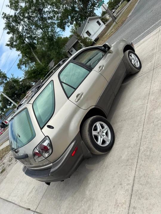 2001 Lexus RX 1st Gen - Image 2 of 8
