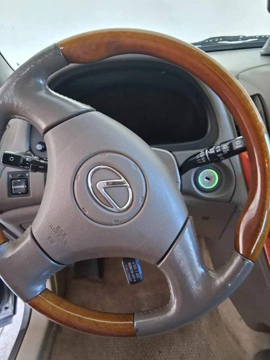 2001 Lexus RX 1st Gen - Image 5 of 8