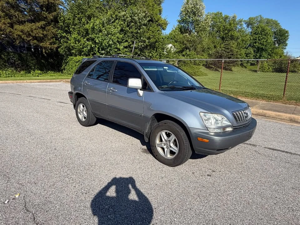 2001 Lexus RX 1st Gen - Image 7 of 13