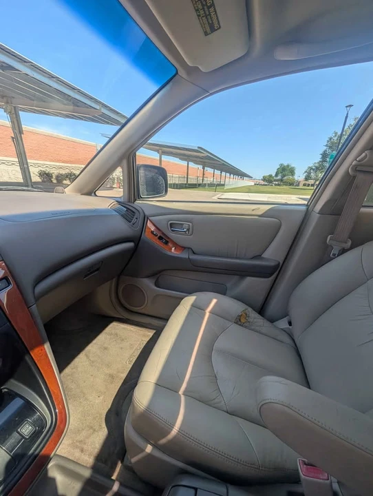 2001 Lexus RX 1st Gen - Image 16 of 20