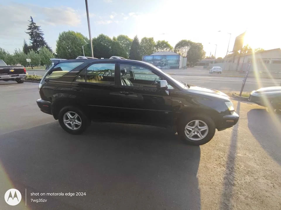 2001 Lexus RX 1st Gen - Image 12 of 21
