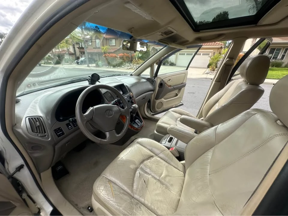 2001 Lexus RX 1st Gen - Image 11 of 11