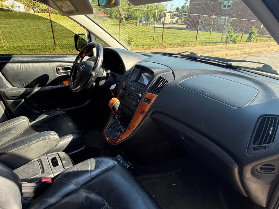 2001 Lexus RX 1st Gen - Image 8 of 13
