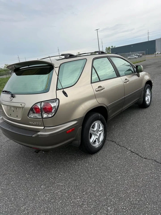 2001 Lexus RX 1st Gen - Image 6 of 16