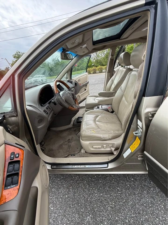 2001 Lexus RX 1st Gen - Image 13 of 16