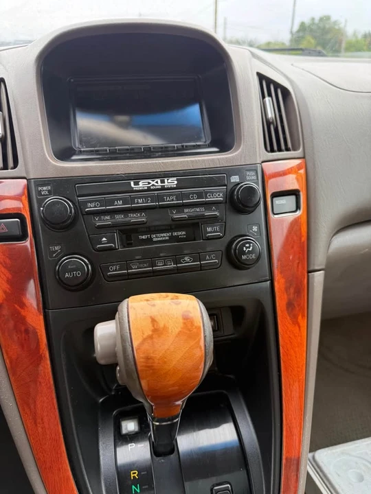 2001 Lexus RX 1st Gen - Image 16 of 16