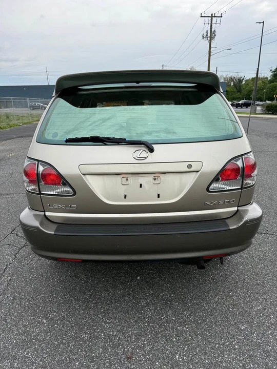2001 Lexus RX 1st Gen - Image 7 of 16