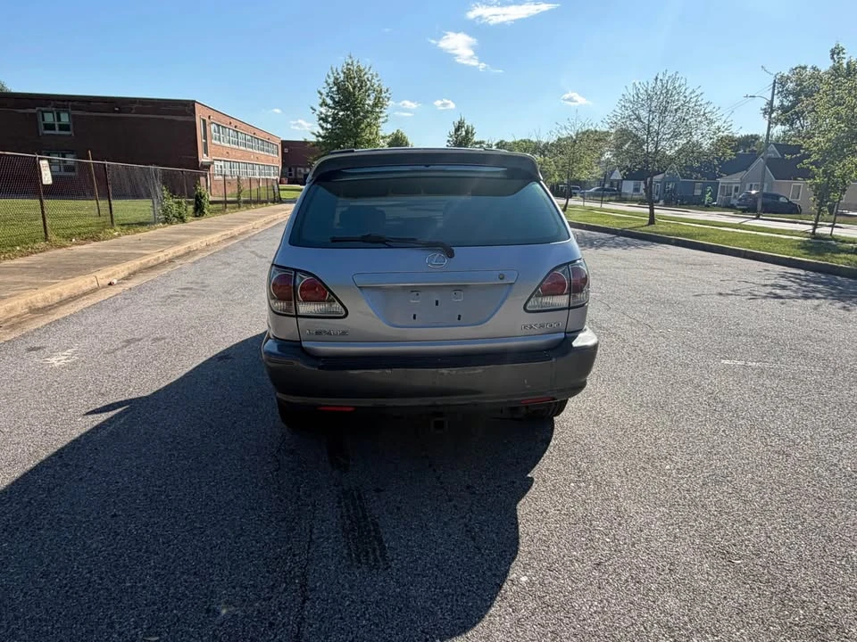 2001 Lexus RX 1st Gen - Image 3 of 13