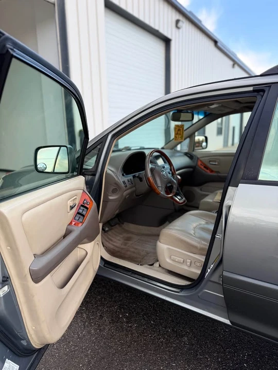2001 Lexus RX 1st Gen - Image 12 of 20