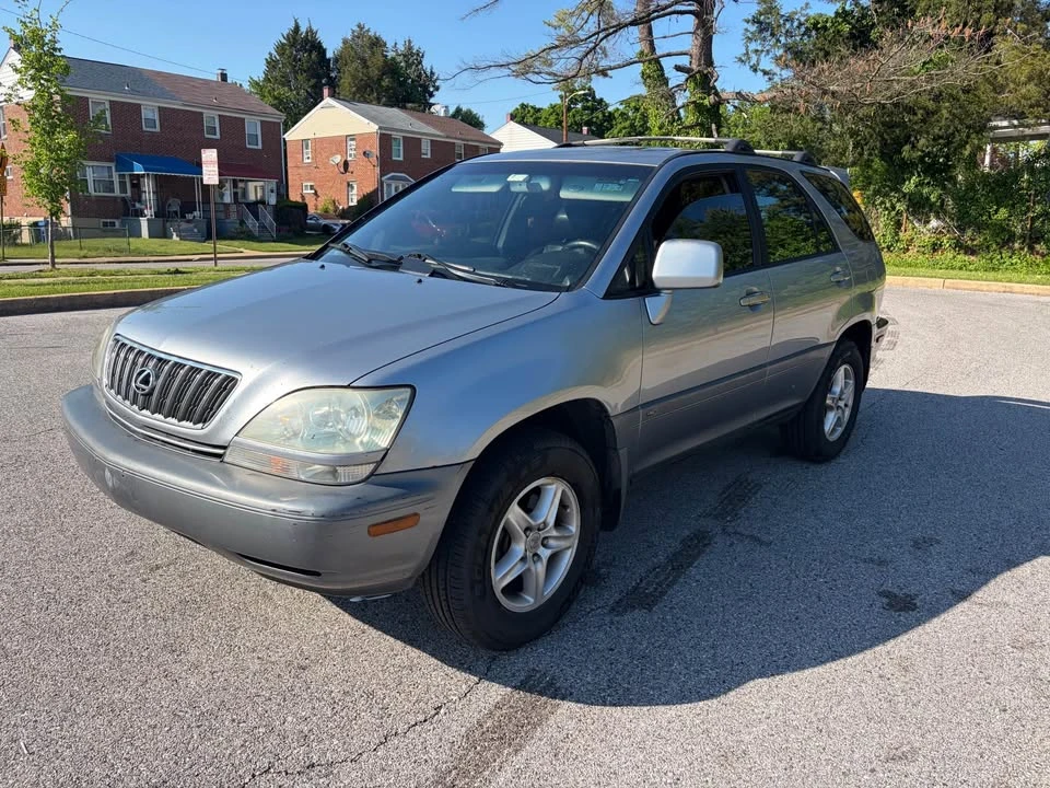 2001 Lexus RX 1st Gen - Image 2 of 13