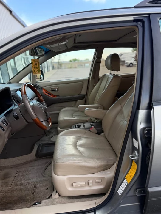 2001 Lexus RX 1st Gen - Image 13 of 20