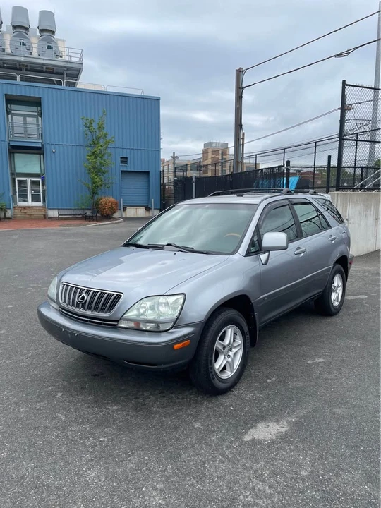 2001 Lexus RX 1st Gen - Image 2 of 15