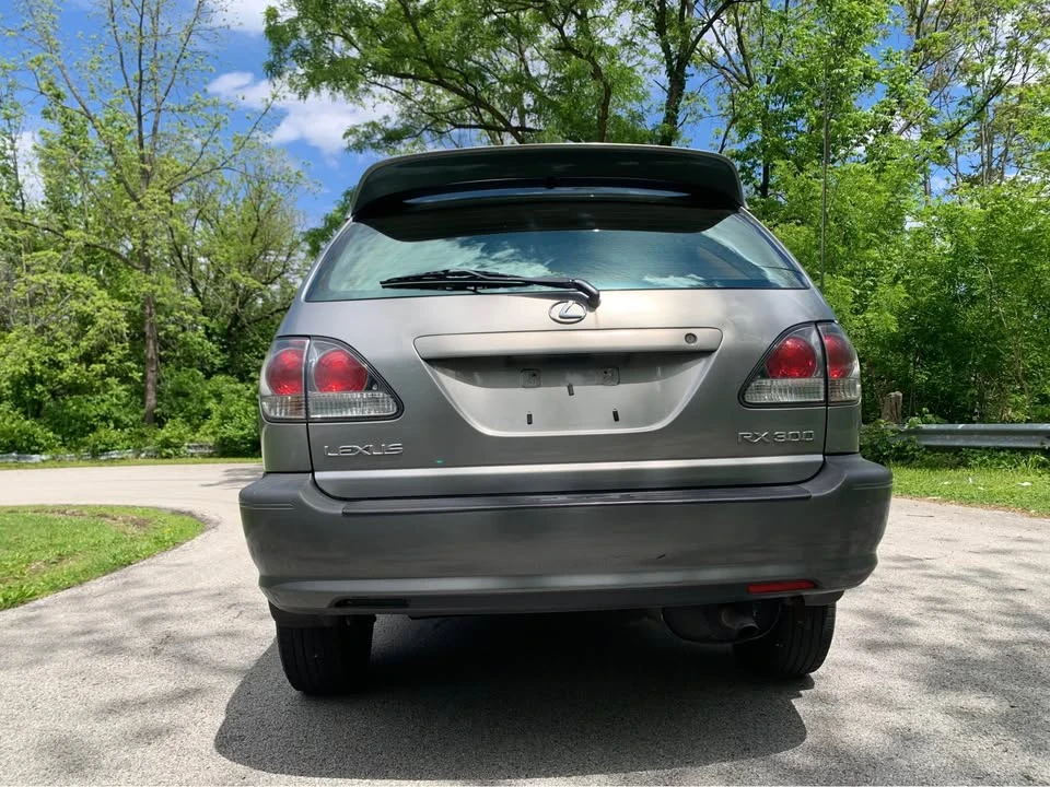 2001 Lexus RX 1st Gen - Image 6 of 12