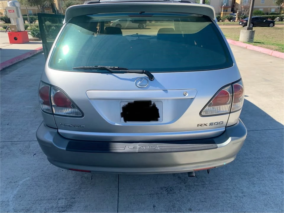 2001 Lexus RX 1st Gen - Image 2 of 10