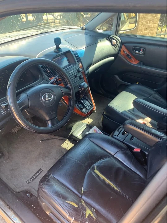 2001 Lexus RX 1st Gen - Image 10 of 10