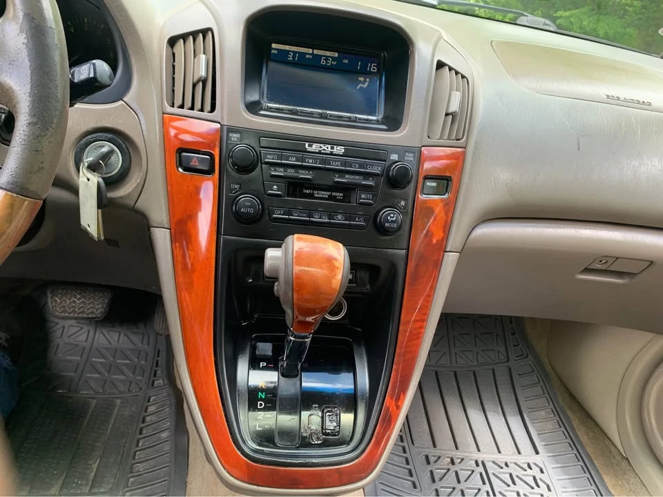 2001 Lexus RX 1st Gen - Image 10 of 12