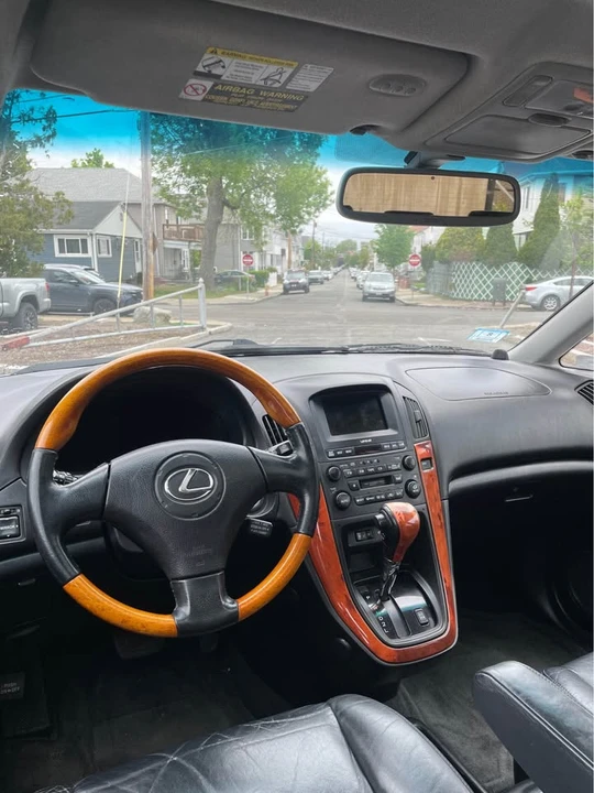 2001 Lexus RX 1st Gen - Image 10 of 15