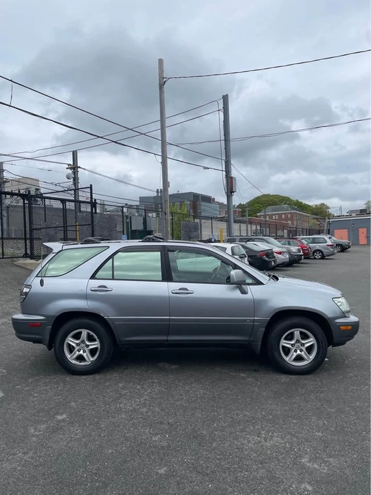 2001 Lexus RX 1st Gen - Image 6 of 15