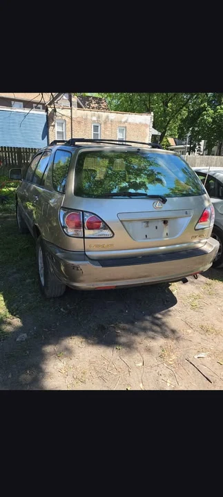 2001 Lexus RX 1st Gen - Image 4 of 6