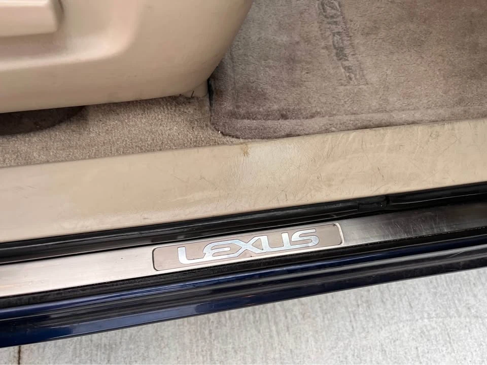 2001 Lexus RX 1st Gen - Image 18 of 20