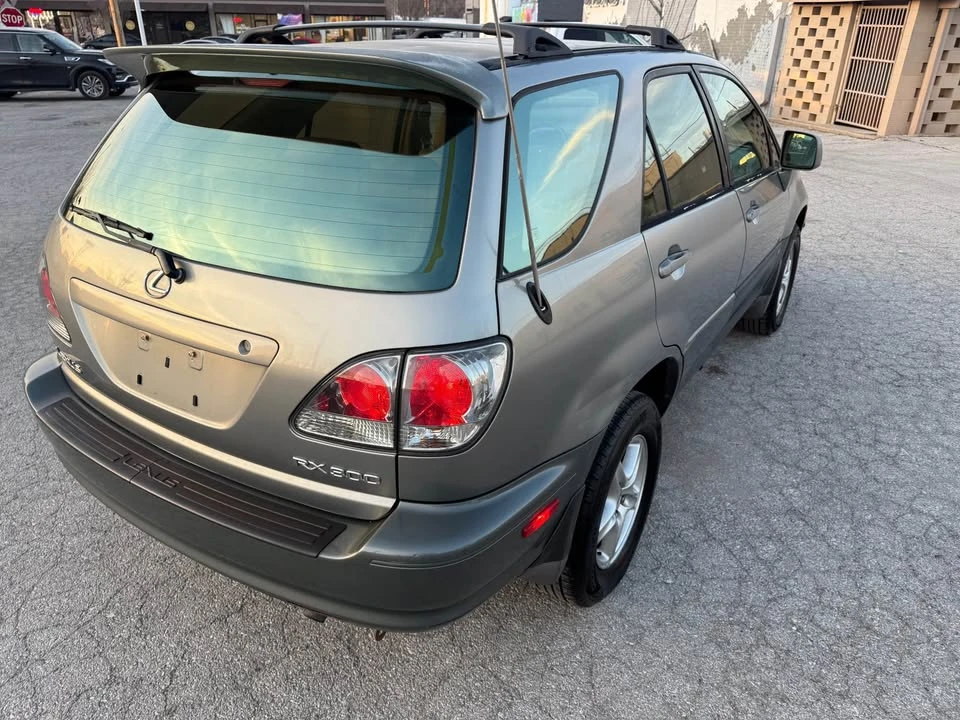2001 Lexus RX 1st Gen - Image 5 of 14