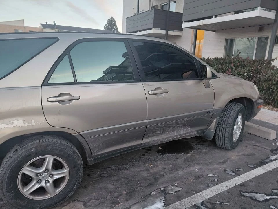2001 Lexus RX 1st Gen - Image 3 of 10