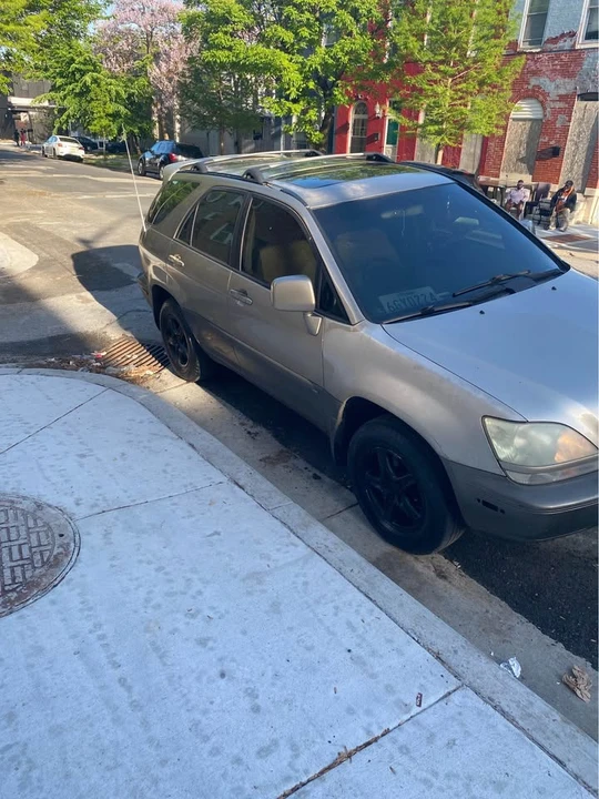2001 Lexus RX 1st Gen - Image 4 of 12